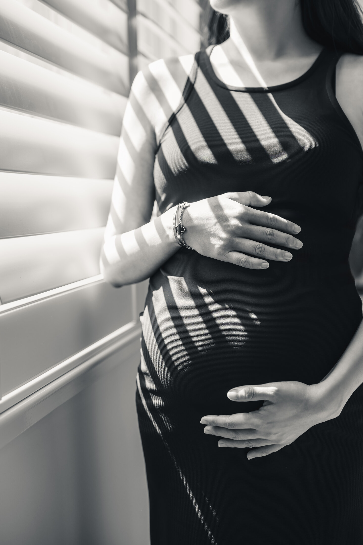 Black and white maternity detail portrait