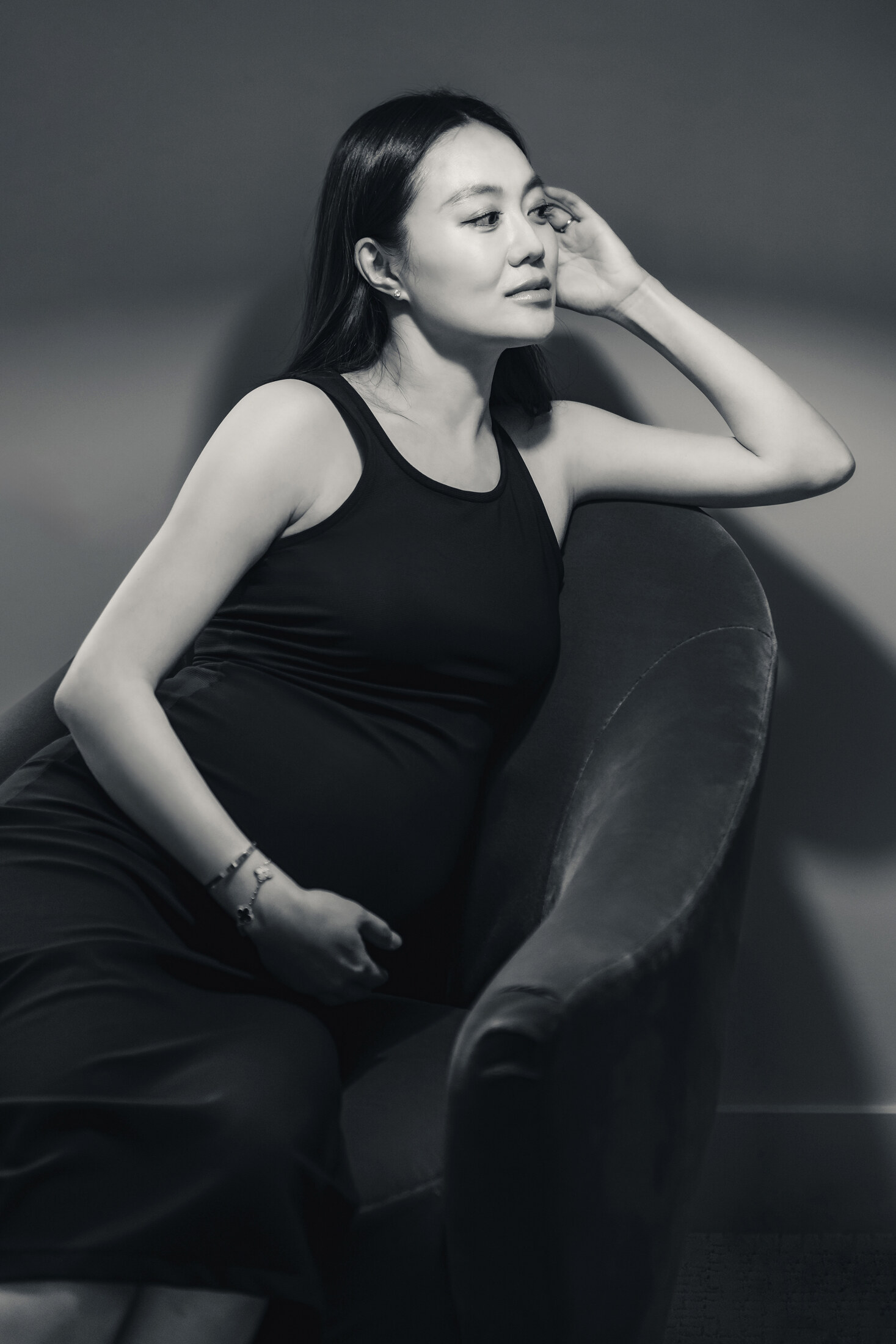 Editorial maternity portrait in black dress