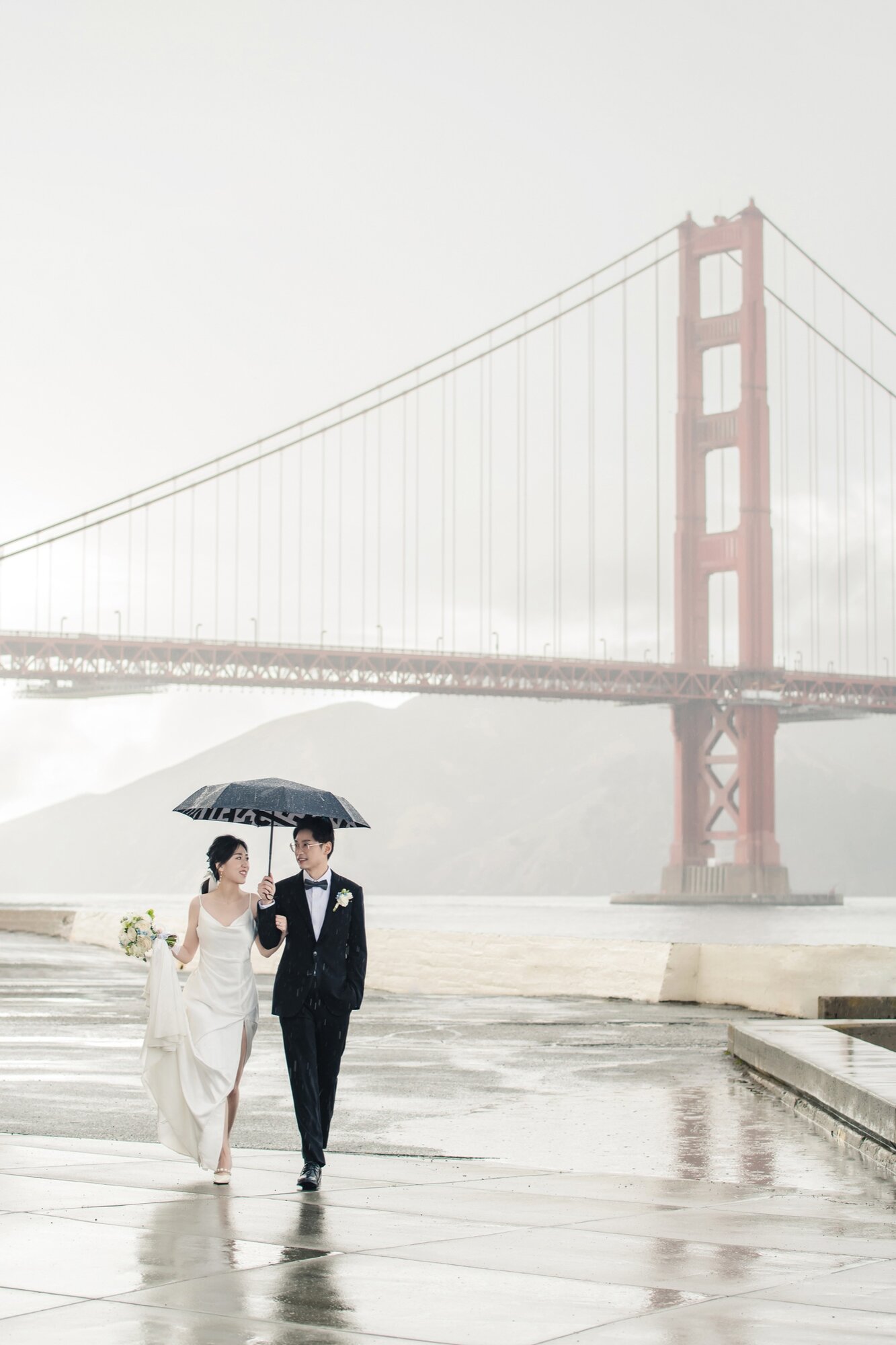 Golden Gate umbrella pre-wedding photography by The Moment Photo Studio