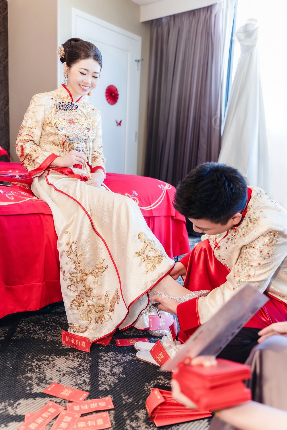 H. L. Peninsula wedding story photograph