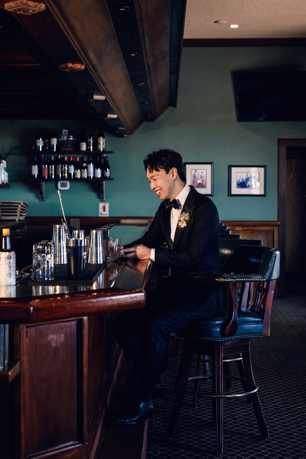 Groom at the bar