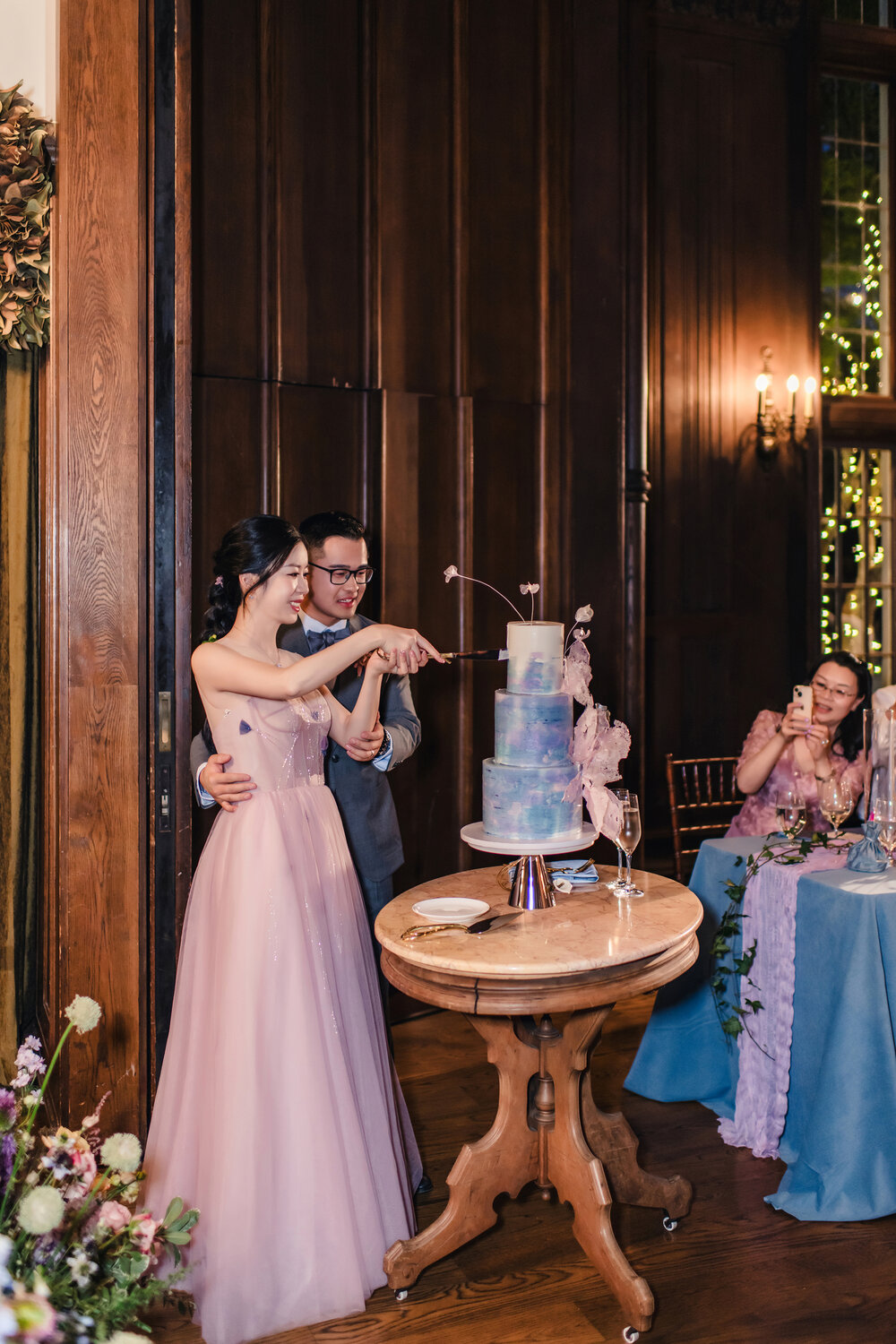 Cake cutting moment