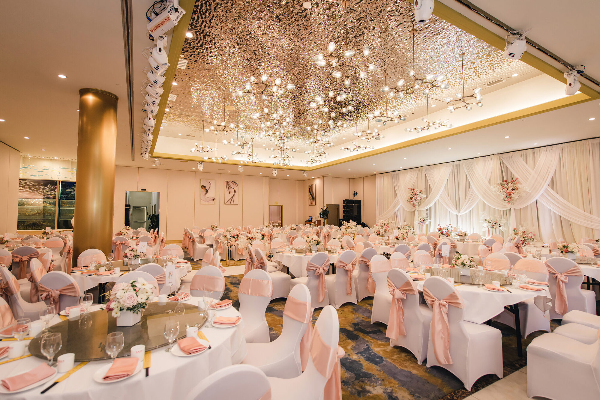 Pearl Bay reception room