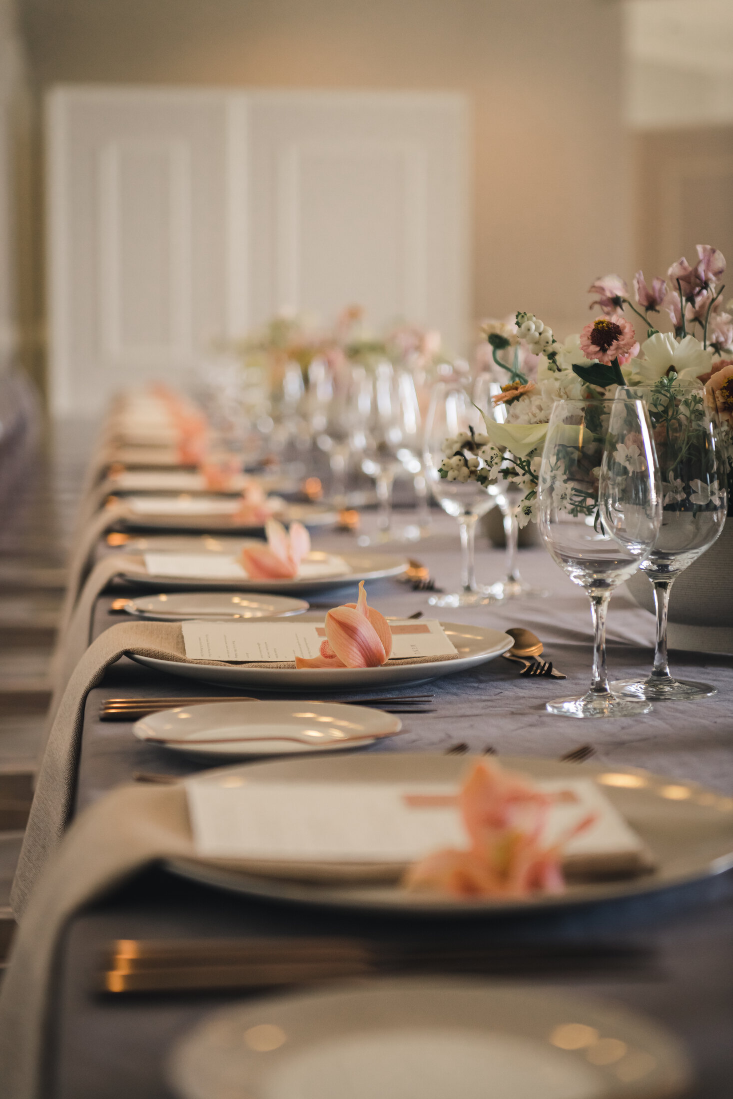 Reception long table detail
