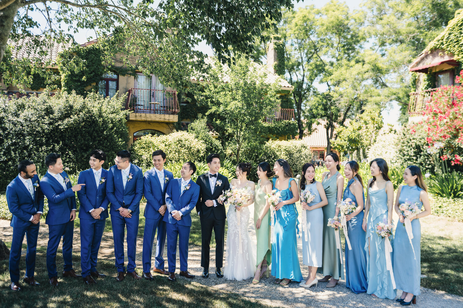 Wedding party portrait in the garden