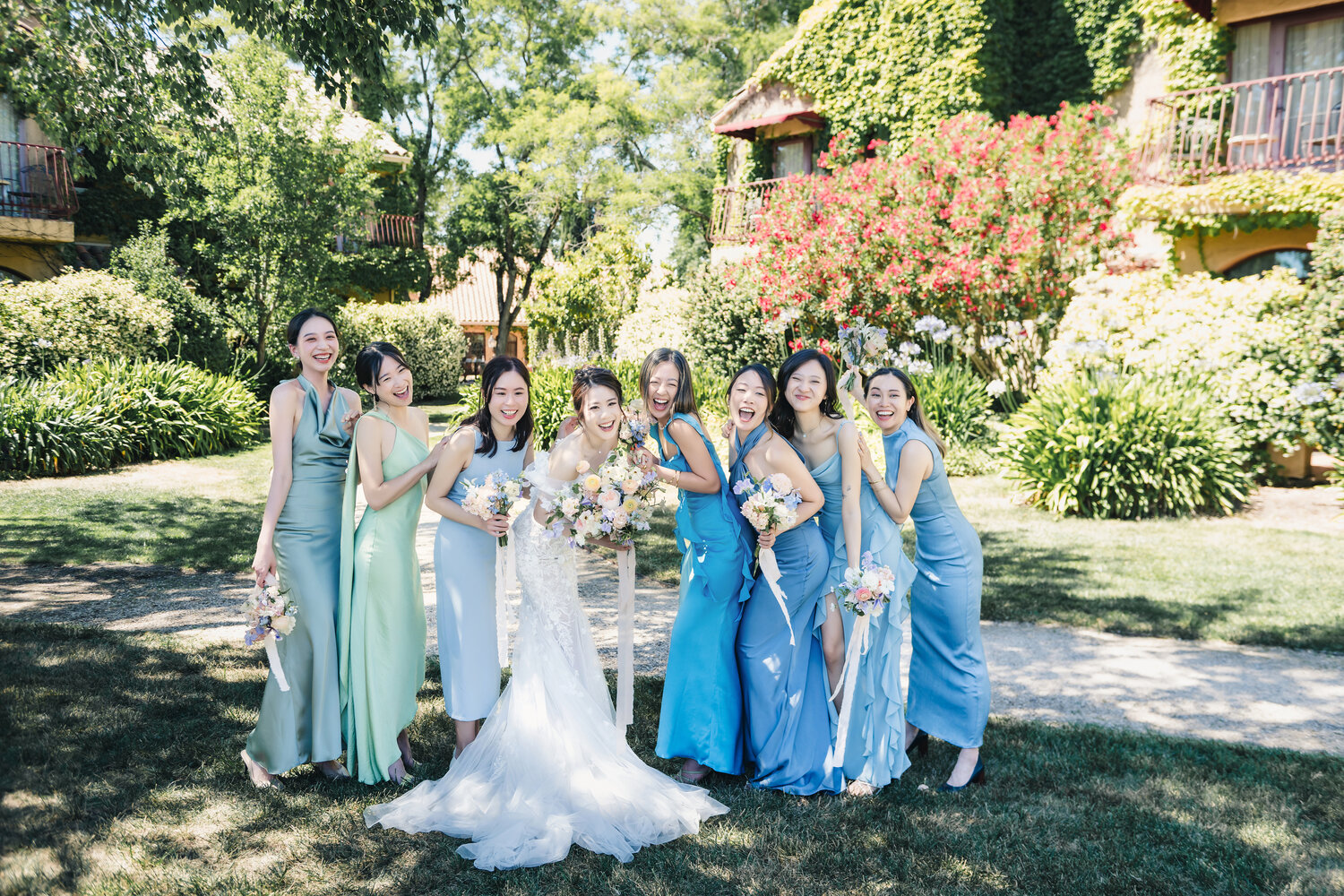 Bridesmaids group portrait at Vinarosa